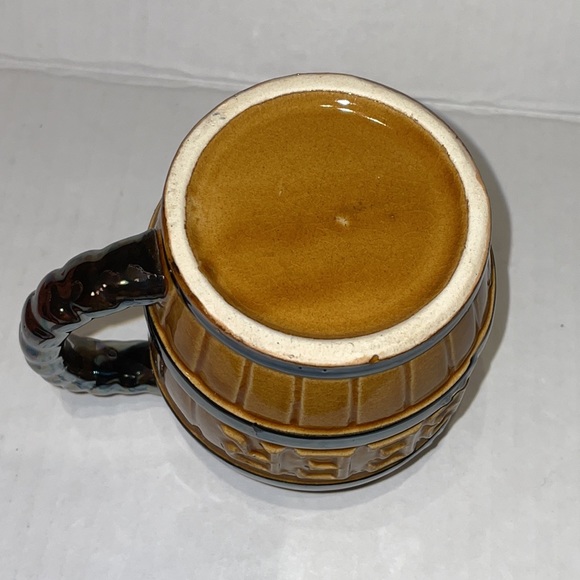 Vintage beer barrel ceramic mug 14 oz - Picture 4 of 5